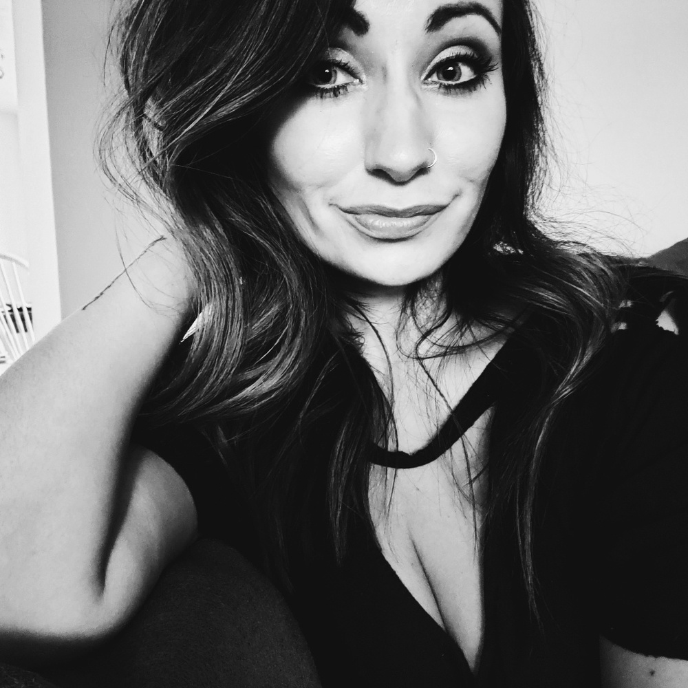 Meet your Posher, Courtney